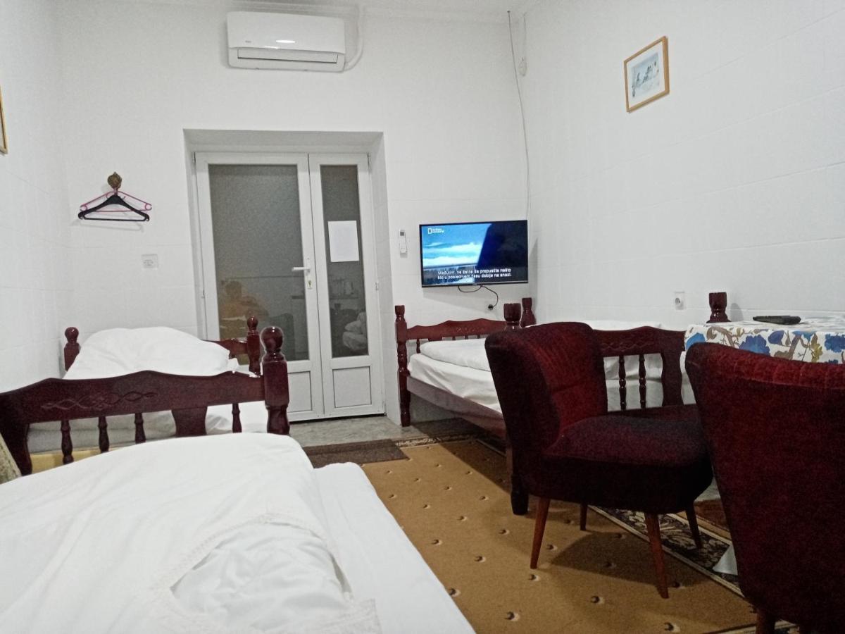 Apartman Dragulj 2 Kula Exterior photo